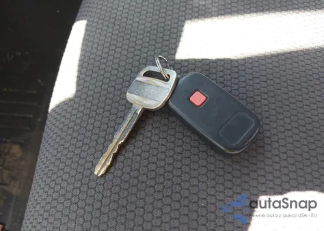 2007 Pontiac Vibe from USA, damaged, VIN 5Y2SL65887Z432925